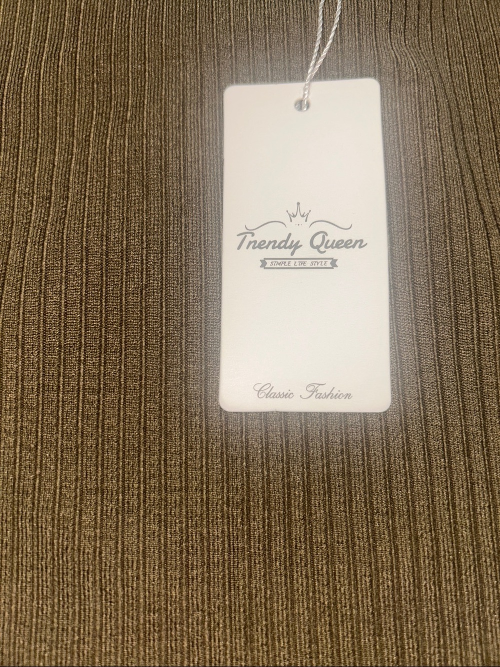 Trendy queen ribbed tank top XS NWT - Picture 4 of 6